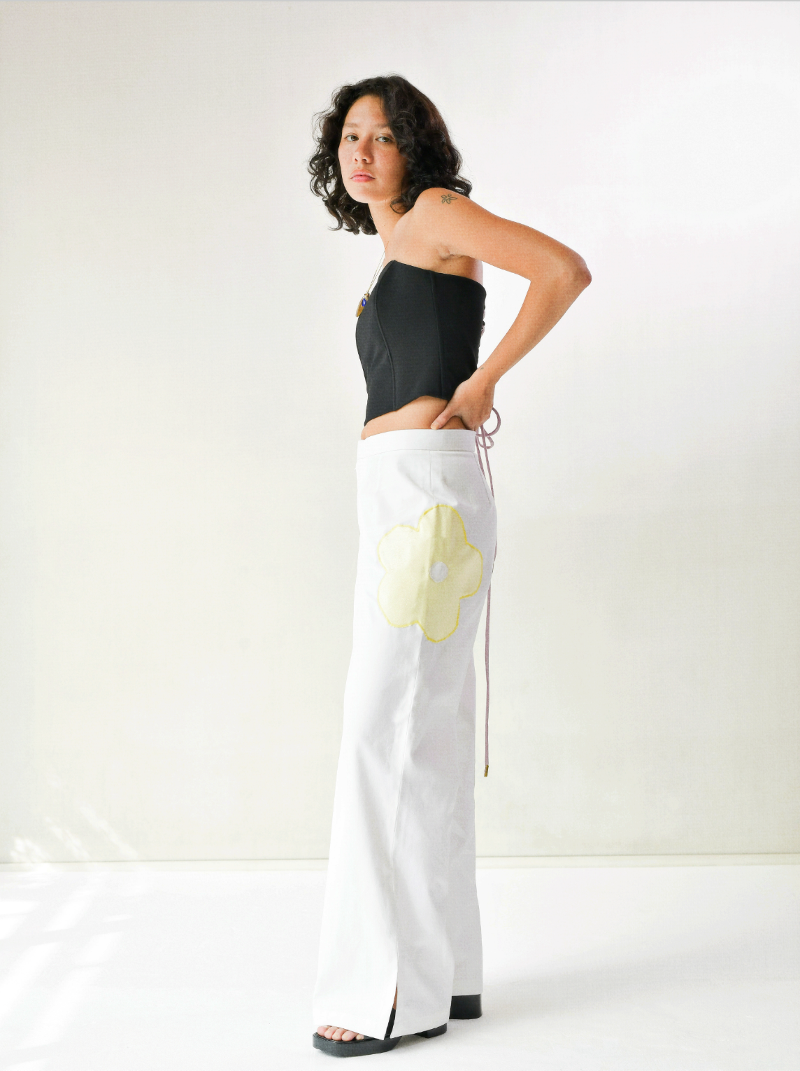 Flower Series Trousers in Blanc